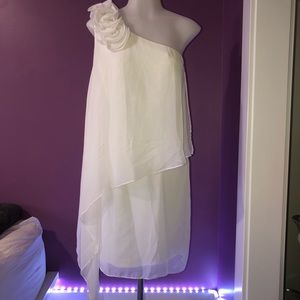 Hailer by Adrianna Papell